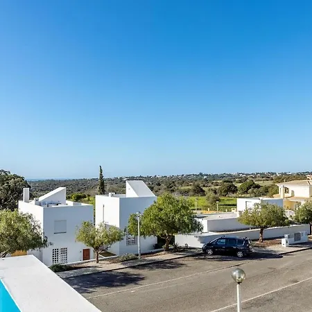 Schoenes Reihenhaus Casa Azul Mit Meerblick Und Gemeinschaftspool